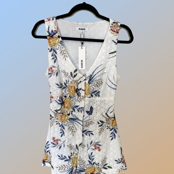 NWT BB Dakota Women's Eye Candy Printed Eyelet tie Back Romper, Optic White, 4 - Picture 2 of 6